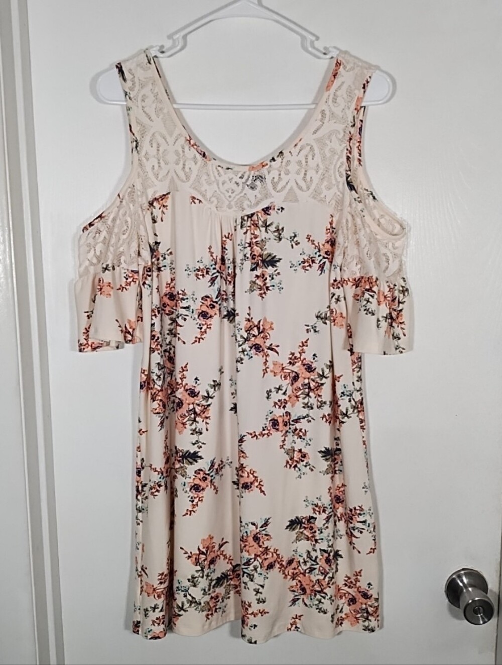 Bebop Cold Shoulder Mini Shift Dress Juniors L Lace Floral Stretch Cottage Boho